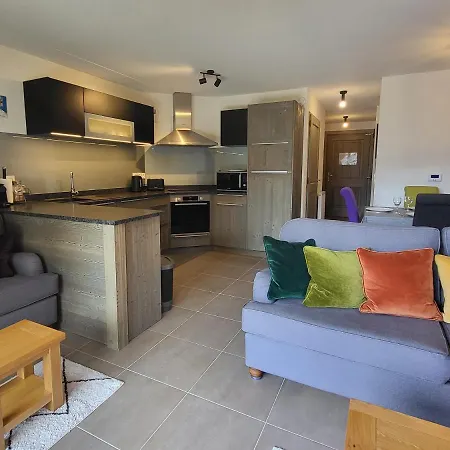 Plein Soleil Modern 3 Bedroom With Stunning Mountain Views Apartment