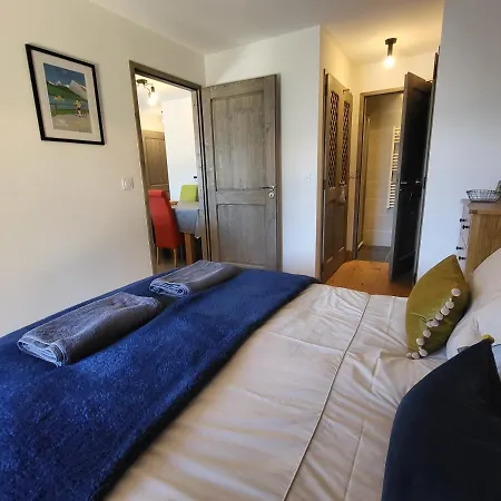 Plein Soleil Modern 3 Bedroom With Stunning Mountain Views Apartment