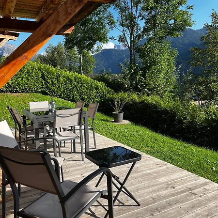 Plein Soleil Modern 3 Bedroom With Stunning Mountain Views *