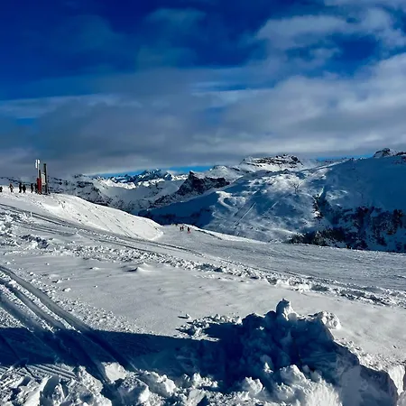 Apartment Plein Soleil Modern 3 Bedroom With Stunning Mountain Views
